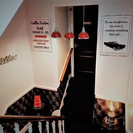 Cadillac Kustomz Hotel - Breakfast Available ロスシー エクステリア 写真