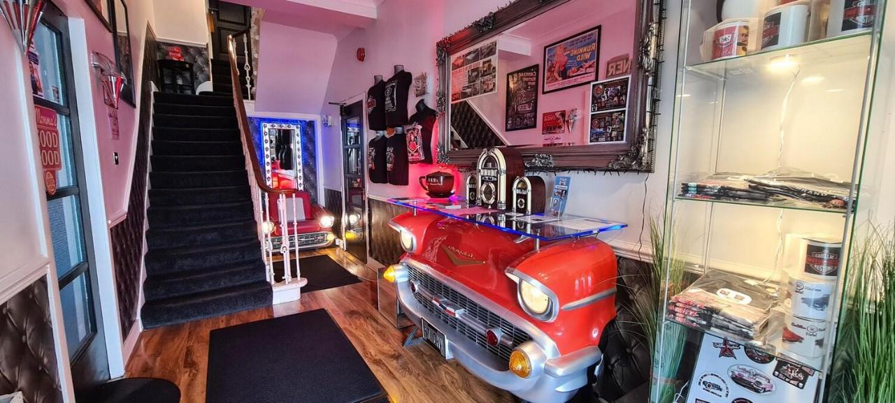 Cadillac Kustomz Hotel - Breakfast Available ロスシー エクステリア 写真